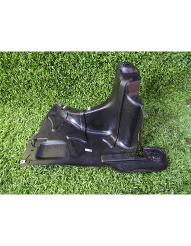 [94189] PLASTICO - VOLKSWAGEN UP! (122)...