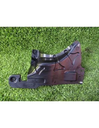 [94189] PLASTICO - VOLKSWAGEN UP! (122)...