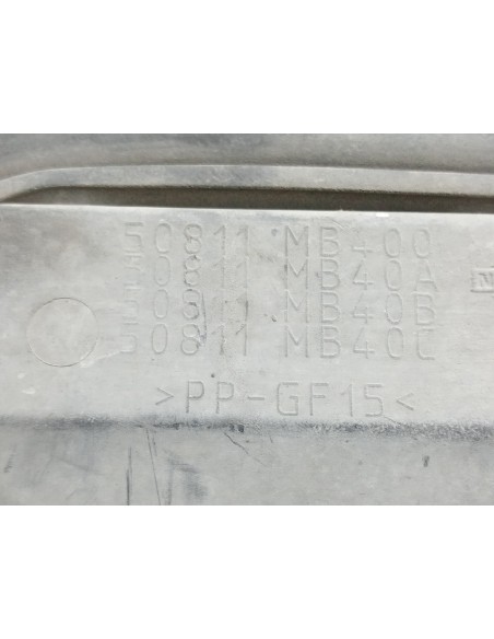 [105996] PLASTICO - NISSAN NT400 CABSTAR (01/20214-) (01/2014 - ...)