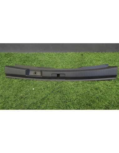 [93112] PLASTICO - VOLKSWAGEN GOLF VII LIM....