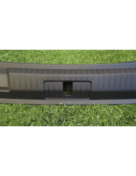 [93112] PLASTICO - VOLKSWAGEN GOLF VII LIM. (01/2012 - 12/2017)