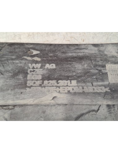 [101517] PLASTICO - VOLKSWAGEN TIGUAN