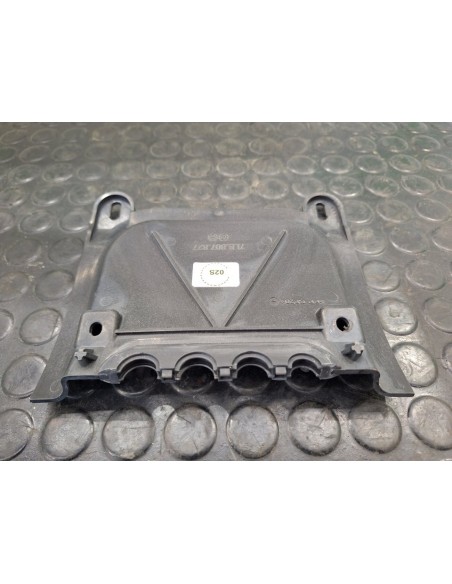 [102250] PLASTICO - VOLKSWAGEN CRAFTER (01/2019 - ...)