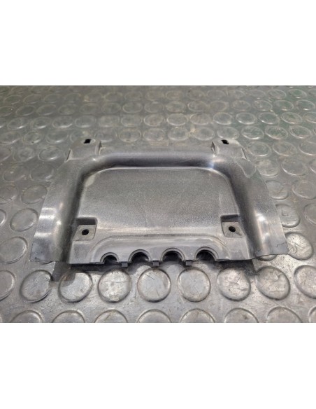 [102250] PLASTICO - VOLKSWAGEN CRAFTER (01/2019 - ...)