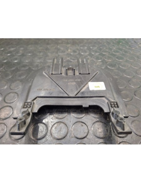 [102251] PLASTICO - VOLKSWAGEN CRAFTER (01/2019 - ...)