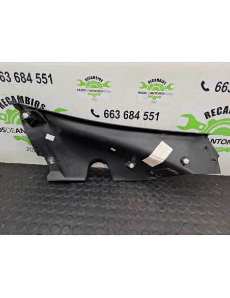 [101218] PLASTICO INTERIOR - VOLKSWAGEN UP! (122) (01/2016 - 12/2018)