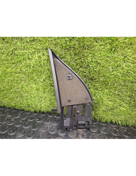 [102394] PLASTICO INTERIOR - VOLKSWAGEN T-ROC (01/2017 - 12/2020)