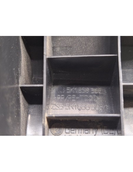 [102091] PLASTICO INTERIOR - VOLKSWAGEN GOLF VI (5K1)