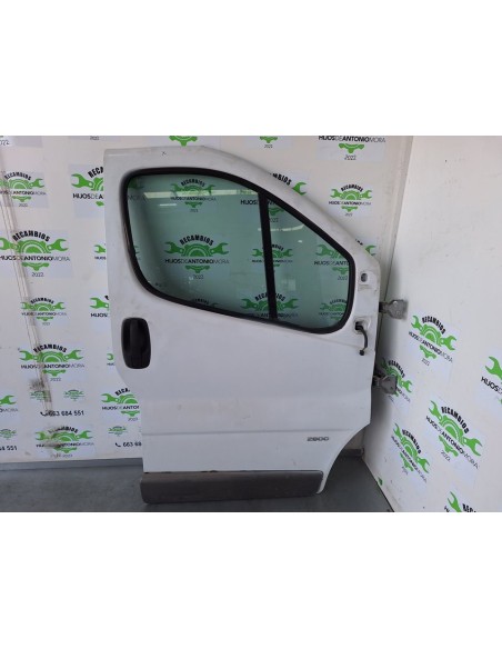[102065] PUERTA DELANTERA DERECHA - RENAULT TRAFIC