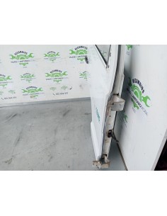 [103346] PUERTA DELANTERA DERECHA - MERCEDES MB 100 D...