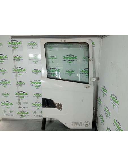 [105386] PUERTA DELANTERA DERECHA - SCANIA SERIE 4 (P/R 94 G) (01/1996 - 01/2004)