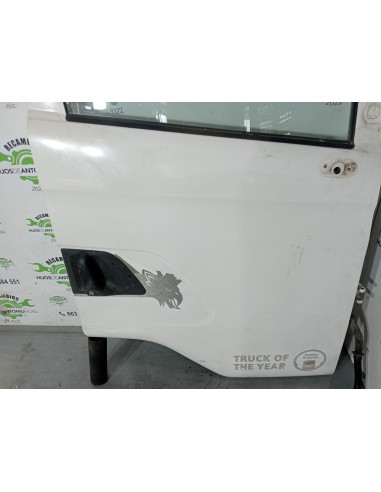 [105386] PUERTA DELANTERA DERECHA - SCANIA...