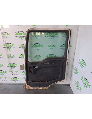 [105670] PUERTA DELANTERA DERECHA - MAN TG - A...