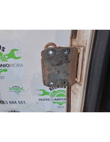 [105670] PUERTA DELANTERA DERECHA - MAN TG - A...