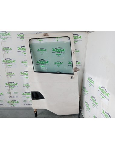 [105699] PUERTA DELANTERA DERECHA - SCANIA...