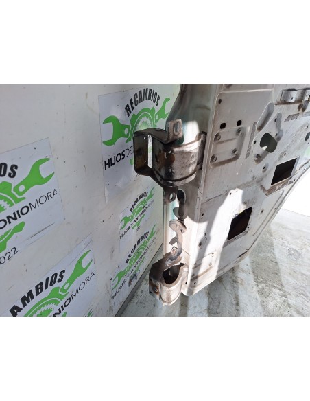 [106431] PUERTA DELANTERA DERECHA - NISSAN ECO - T 100.45/78 KW/E2 (01/1996 - ...)