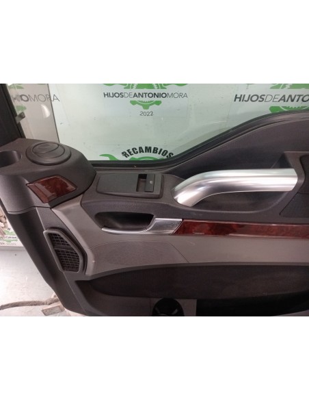 [106438] PUERTA DELANTERA DERECHA - MAN TGX 18.XXX (01/2007 - 12/2017)