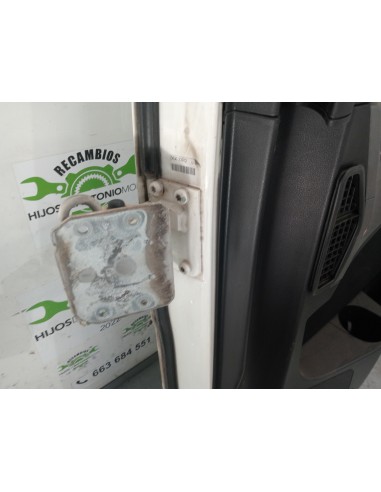 [106438] PUERTA DELANTERA DERECHA - MAN TGX...