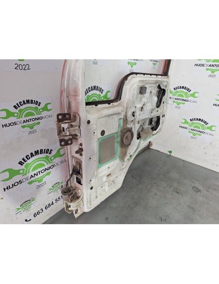 [98306] PUERTA DELANTERA DERECHA - NISSAN CABSTAR E (01/2002 - 12/2003)