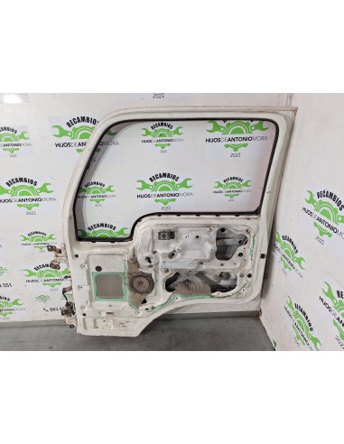 [98306] PUERTA DELANTERA DERECHA - NISSAN...