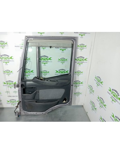 [98722] PUERTA DELANTERA DERECHA - IVECO...