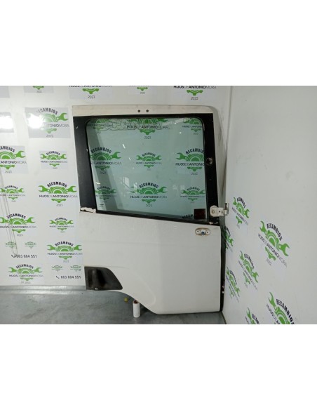 [98845] PUERTA DELANTERA DERECHA - SCANIA SERIE 4 (P/R 94 G) (01/1996 - 01/2004)