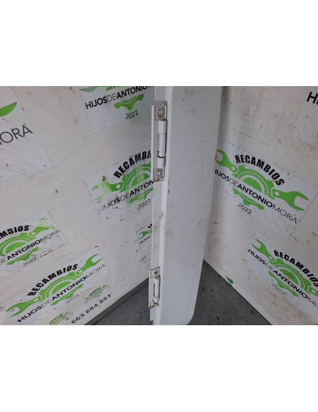 [104180] PUERTA DELANTERA IZQUIERDA - RENAULT MAGNUM 480 DXI