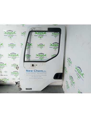 [100119] PUERTA DELANTERA IZQUIERDA - RENAULT...