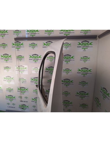 [100451] PUERTA DELANTERA IZQUIERDA - NISSAN...