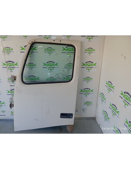 [102873] PUERTA DELANTERA IZQUIERDA - VOLVO FH 12 ASTA 2001 E2 / E3