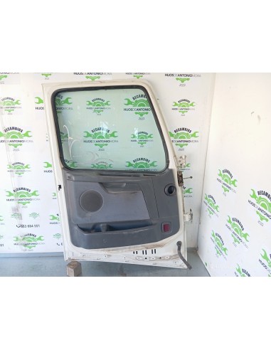 [102873] PUERTA DELANTERA IZQUIERDA - VOLVO FH...