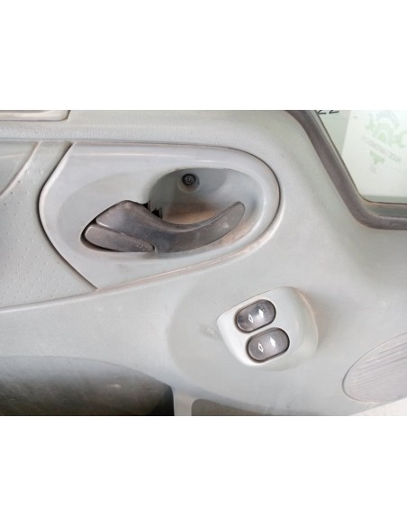 [102972] PUERTA DELANTERA IZQUIERDA - FORD TRANSIT CAJA CERRADA '06