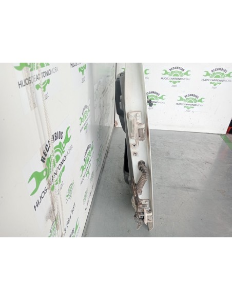 [103330] PUERTA DELANTERA IZQUIERDA - RENAULT HR XXX.18/26 PREMIUM 01 - (01/2001 - 12/2006)