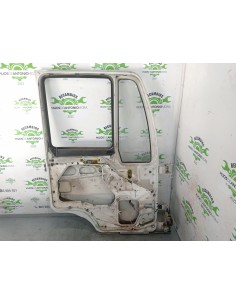 [105921] PUERTA DELANTERA IZQUIERDA - MAN LE 140