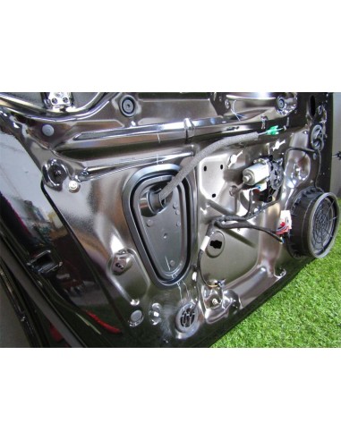 [92745] PUERTA DELANTERA IZQUIERDA - AUDI A4...