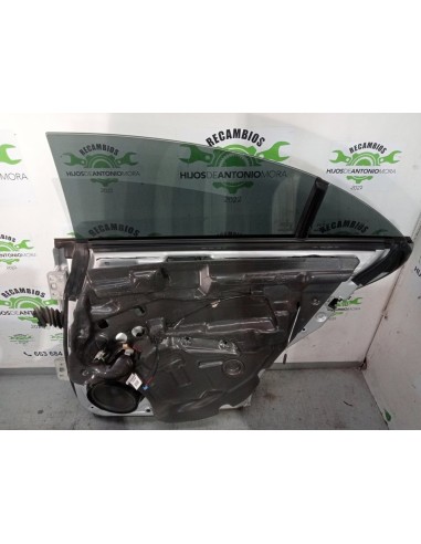 [104524] PUERTA TRASERA DERECHA - MERCEDES...