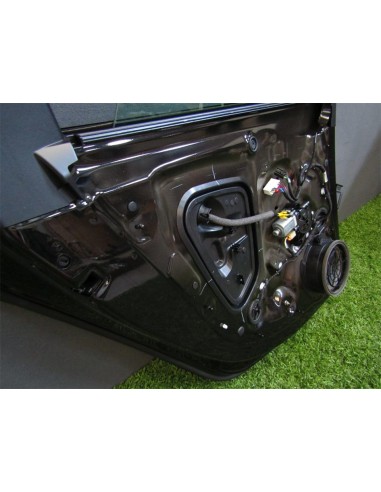 [92747] PUERTA TRASERA IZQUIERDA - AUDI A4...