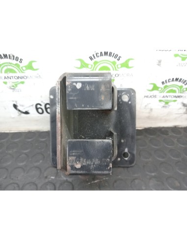 [105992] PUNTERA PARAGOLPE - NISSAN NT400...