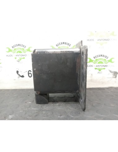 [105993] PUNTERA PARAGOLPE - NISSAN NT400...