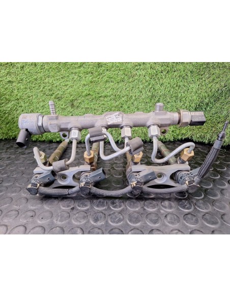 [102905] RAMPA INYECTORA - VOLKSWAGEN T-ROC (01/2017 - 12/2020)