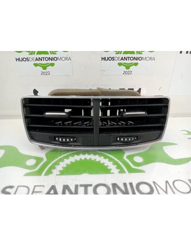 [95682] REJILLA AIREADORA - AUDI A8 (D2)...