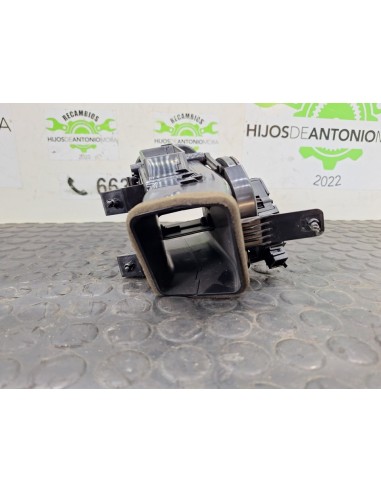 [101190] REJILLA AIREADORA - AUDI A8 (D2)...