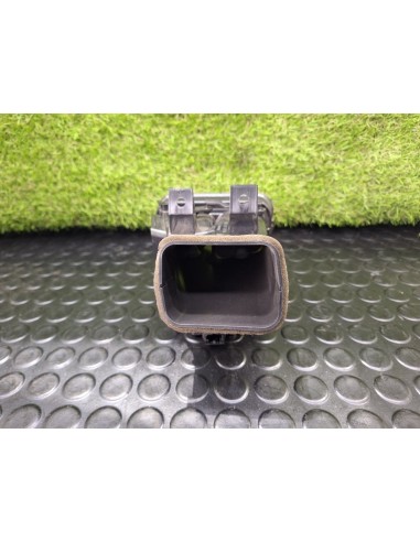 [101542] REJILLA AIREADORA - AUDI A8 (D2)...