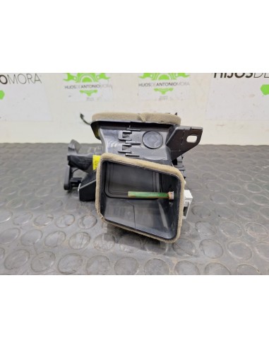 [101202] REJILLA AIREADORA - AUDI A8 (D2)...