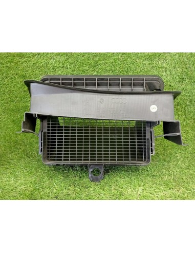 [96535] REJILLA AIREADORA - AUDI A8 (D2)...