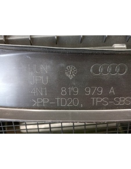 [96535] REJILLA AIREADORA - AUDI A8 (D2) (01/1994 - 01/1999)