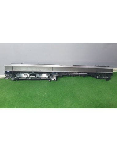 [94796] REJILLA AIREADORA - AUDI A8 (D2)...