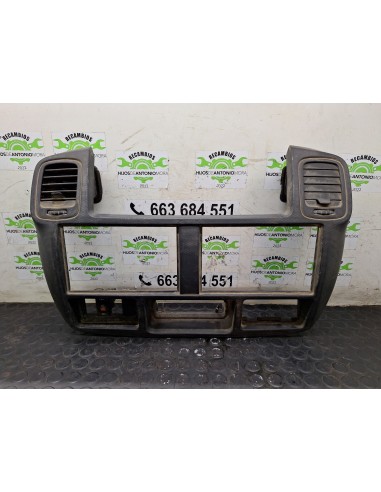 [105738] REJILLA AIREADORA - RENAULT MAXITY...