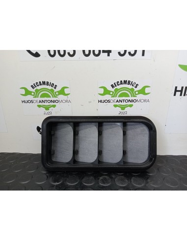 [97082] REJILLA AIREADORA - SEAT ARONA