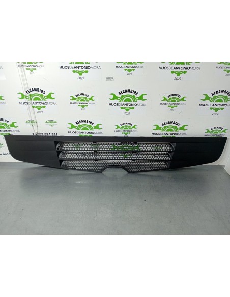 [97977] REJILLA DELANTERA - RENAULT PREMIUM ROUTE -2006 (01/2005 - 01/2013)